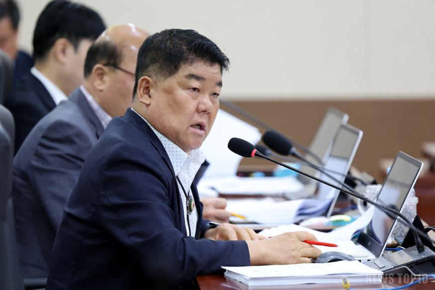 (사진)인천시 착한가격업소 지원 확대...공공요금까지 예산 범위서 보조(박창호 의원 조례개정안 상임위 통과).jpg