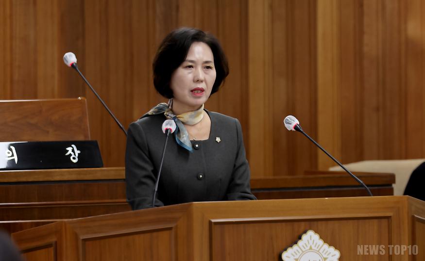 20251014 제261회 임시회 개회 (18).jpg