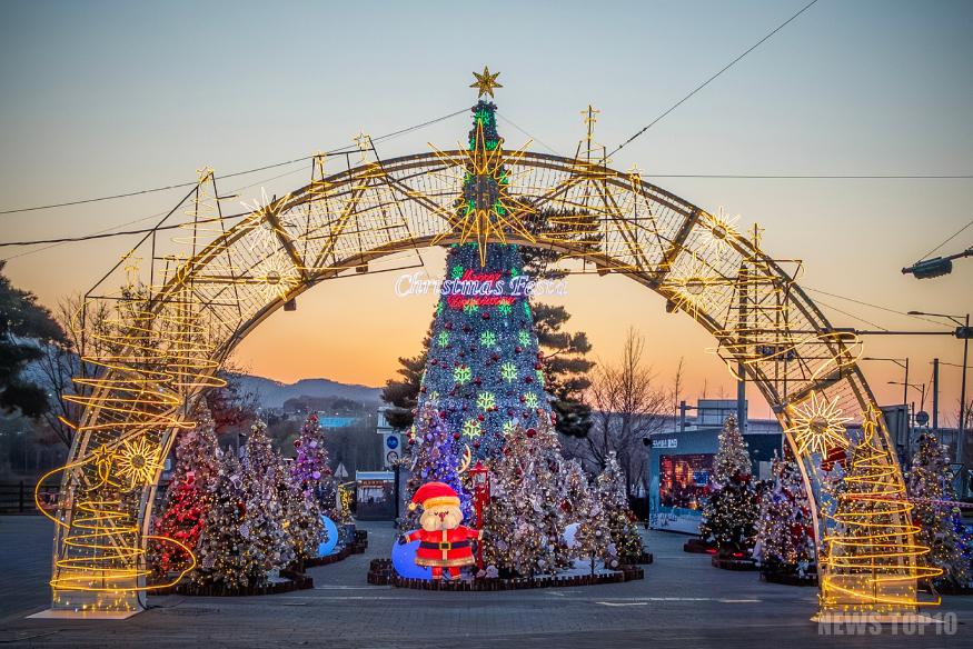 1120 계양구, ‘2025 크리스마스 페스타’ 점등... 환상적인 겨울빛 축제 개막(12).jpg