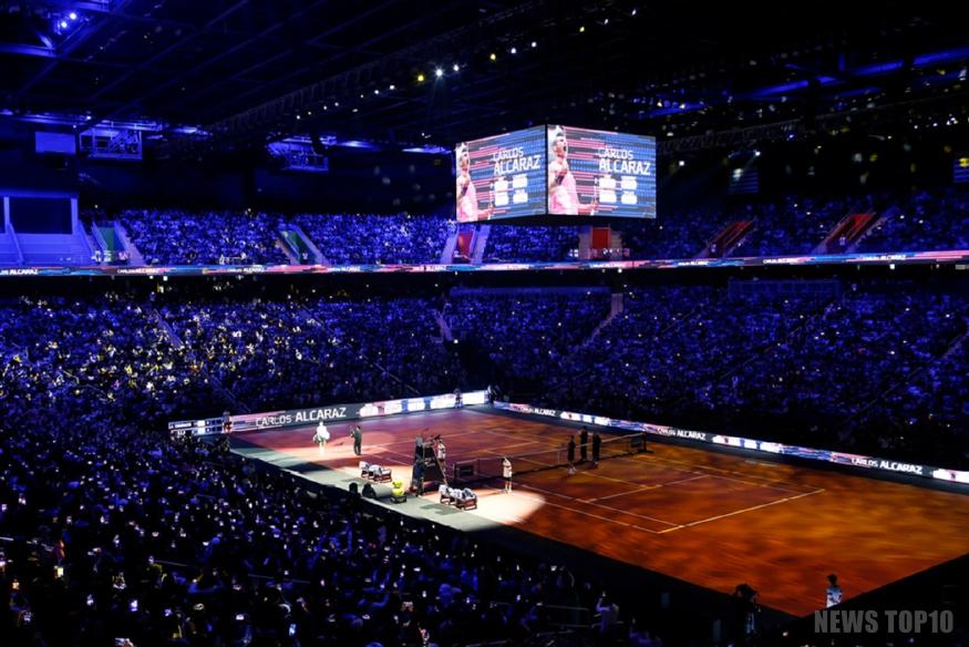 [사진 1] 월드 클래스 테니스코트로 변신한 인스파이어 아레나에서 펼쳐진 ‘현대카드 슈퍼매치 14’ 대회장 전경.jpg