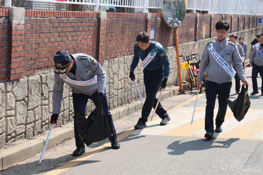 경찰서 주변 환경미화활동.jpg